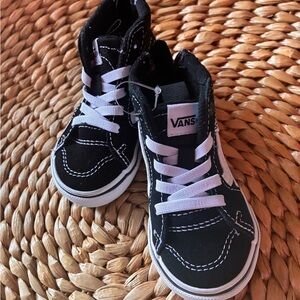 Vans Baby Sneakers Size 4 | New Without Tags
